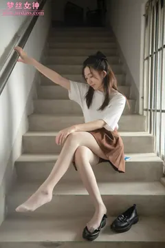 [MSLASS梦丝女神]2022.04.11 丝袜JK小格调 张小雪[59P/263MB] - 2