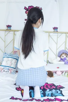 勿恋传媒 NO.1248 兮兮-生于尘埃[149P/1V/3.54GB] - 4
