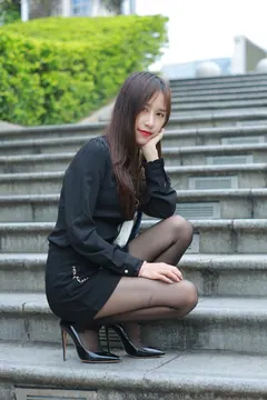 [IESS异思趣向] 2022.05.25 丝享家1098：美子《红唇黑丝》[89P/142MB] - 3