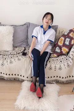 [BoBoSocks袜啵啵]NO.135 小甜豆-高跟鞋、黑丝（脚尖透明款）、裸足[140P/1V/5.86GB] - 2