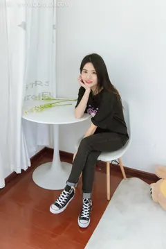勿恋传媒 NO.1280 然然-天边的晚霞[150P/1V/3.71GB] - 2
