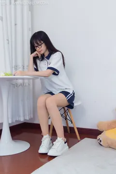 勿恋传媒 NO.1284 兮兮-一个很长的梦[151P/1V/3.20GB] - 3
