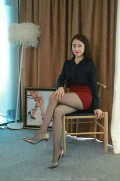 [IESS异思趣向] 2022.06.08 丝享家1111：小婕《玉姐嘿丝》[92P/100MB] - 2
