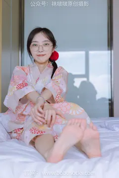 [BoBoSocks袜啵啵]NO.137 稚予-木屐、分指白棉袜、裸足、和风浴衣[170P/1V/6.04GB] - 2