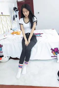 勿恋传媒 NO.1304 菜菜-爱要坦荡荡[152P/1V/2.47GB] - 2