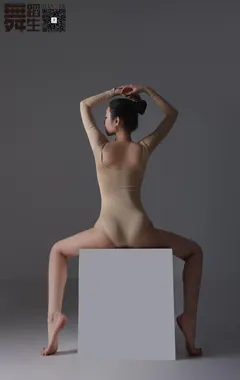 舞蹈生日记 2022.03.25 幻影[44P/295MB] - 1