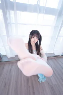 罗莉神楽板真冬 醉梦星河 [75P/290MB] - 1