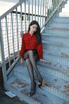 [IESS异思趣向] 耽丝 221017佳爷特辑 [97P/107MB] - 4