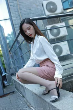 [IESS异思趣向] 耽丝 221018美子 [88P/96MB] - 1
