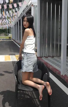 Pary摄影 NO.005 使出混身解数终于哄得表妹拍了套吊带美脚[172P/962MB] - 1