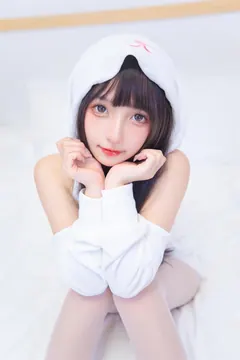 神楽板真冬 – 白猫咪[20P/79MB] - 2