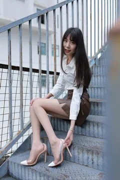 [IESS异思趣向] 2022.06.29 丝享家1132：团团《从你的世界路过》[84P/127MB] - 4
