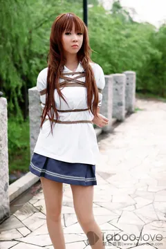 [禁忌摄影]Taboo-love NO.012 学生妹的警服紧缚秋游[32P/15.4MB] - 4