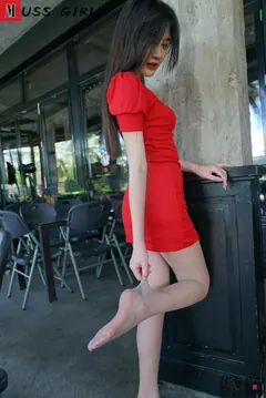 [MussGirl慕丝女郎]NO.325 红红火火A [42P/56MB] - 4