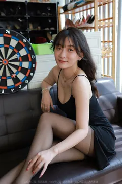 [IESS异思趣向] 2022.07.02 丝享家1135：秋秋《嘿丝事业线》[90P/142MB] - 2