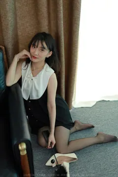 [IESS异思趣向] 2022.07.18 丝享家1151：秋秋《甜辣教主》[89P/153MB] - 1