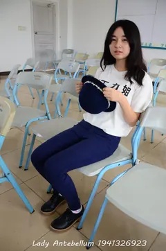 [战前女神] 美腿镁足精品摄影套图 067 [88P/125MB] - 2