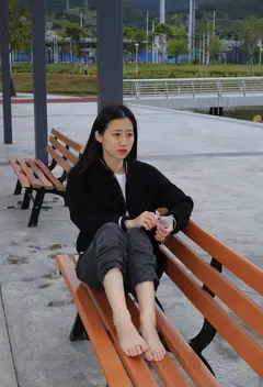 [Pary模拍] No.011 极品女神小芳首发长椅大方展示极品美jiao [113P/309MB] - 3