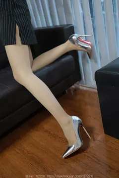 [IESS异思趣向] 耽丝 2022.12.20 小金 [83P/112MB] - 2