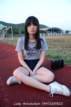 [战前女神] 美腿镁足精品摄影套图 087 [86P/221MB] - 3