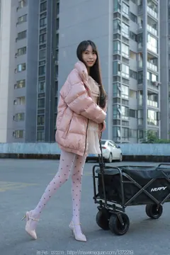 [IESS异思趣向] 耽丝 2022.12.23 团团 [84P/96M] - 2