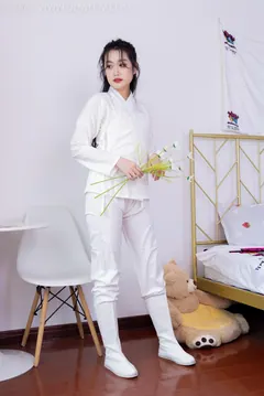 勿恋传媒 NO.1461 小敏-古色缱绻[162P/1V/4.11GB] - 3
