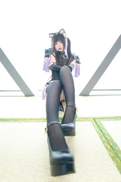 罗莉神楽板真冬  旗袍猫女 [75P/2V/222MB] - 2