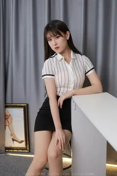 [IESS异思趣向] 2022.08.24 丝享家1187：小宝《快乐星期五》[79P/126MB] - 2