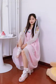 勿恋传媒 NO.1484 美兔-杏花微雨[150P/1V/3.89GB] - 3