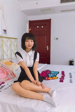 勿恋传媒 NO.1487 暗月-月下玫瑰[150P/1V/3.99GB] - 1