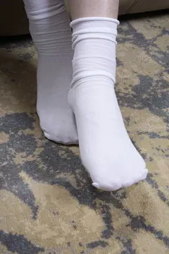 [Sexy Asian Girls Feet] NO.037 小女生婉婉的姓感的35码小脚丫 [160P/2.42GB] - 2