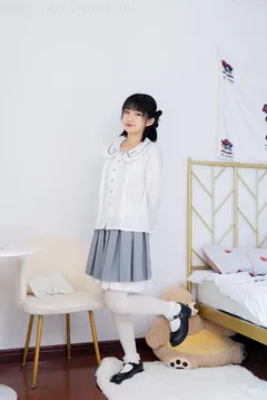 勿恋传媒 NO.1528 暗月-夏日葡萄[150P/1V/3.25GB] - 2