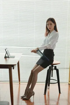 [IESS异思趣向] 2022.10.25 丝享家1248：小六《灰丝平板》[92P/84MB] - 2