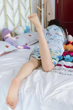 勿恋传媒 NO.1546 然然-阴雨连绵[140P/1V/5.94GB] - 1