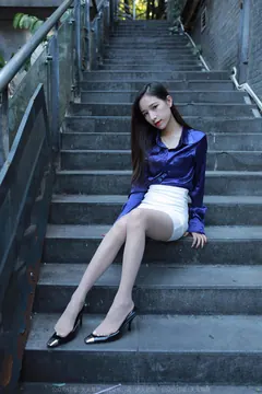 [IESS异思趣向] 2022.11.06 丝享家1260：美子《白裙街拍》[89P/101MB] - 4