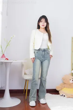勿恋传媒 NO.1556 闪闪-闪闪发光[150P/1V/3.16GB] - 2