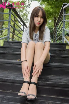 大生模拍 No.137 婉菱 公园里的短裙肉丝 [54P/1V/506MB] - 1