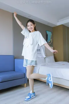 [BoBoSocks袜啵啵]NO.228 小沫-板鞋、厚肉丝、裸足[145P/1V/5.52GB] - 2