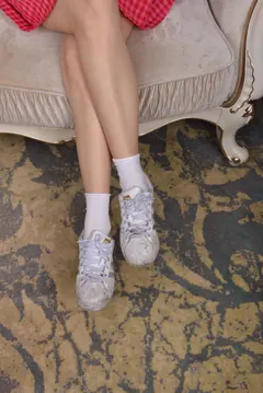 [Sexy Asian Girls Feet]NO.053 可爱的小女生冰凌姓感的36码小脚丫[256P/3.38GB] - 2