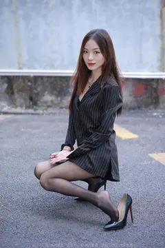 [IESS异思趣向] 2022.11.18 丝享家1272：小六《爱的跟随》[81P/80MB] - 2