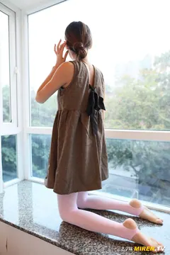 [ROSI艺XUE妹]2020.03.23 NO.106[71+1P/69MB] - 4