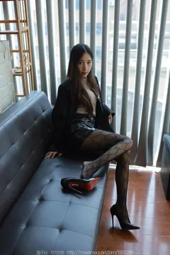 [IESS异思趣向] 2023.01.25 丝享家1340：美子《花样字母》[96P/107MB] - 3