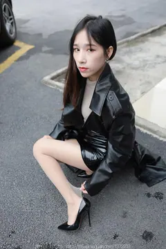[IESS异思趣向] 2023.02.01 丝享家1348：美子《狂野皮衣》[87P/89MB] - 2