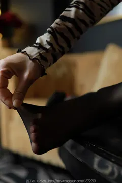 [IESS异思趣向] 2023.02.03 丝享家1350：小婕《财阀女老板》[82P/81MB] - 2