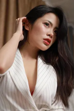 [IESS异思趣向] 2023.02.17 丝享家1364：兔兔《迷人至服兔》[95P/88MB] - 4
