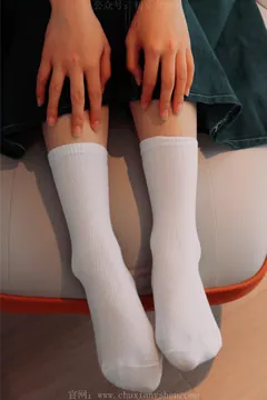 初夏女神 NO.005 沙沙 牛仔M码长裙搭小黑皮鞋[112P/1V/5.25GB] - 2