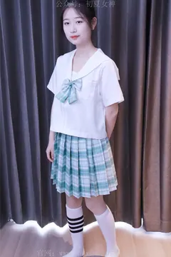初夏女神 NO.013 念念 常规S码绿色JK套搭配小白鞋[126P/1V/5.82GB] - 4