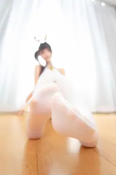 神楽板真冬 – 纯白祈愿[75P/2V/183MB] - 4