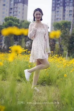 初夏女神 NO.032 依依 邻家女孩-风中少女[122P/1V/4.65GB] - 2