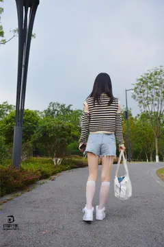 [织梦映像]NO.025 超甜美少女后作，夕阳西下断肠人在天涯[80P/1V/2.45GB] - 2
